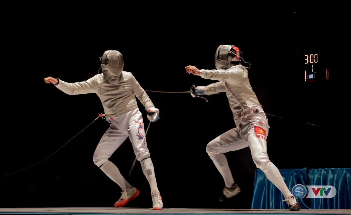 SEA Games 29: Thắng áp đảo đối thủ Thái Lan, Vũ Thành An giành HCV kiếm chém nam - Ảnh 5. SEA Games 29: Thắng áp đảo đối thủ Thái Lan, Vũ Thành An giành HCV kiếm chém nam - Ảnh 5.