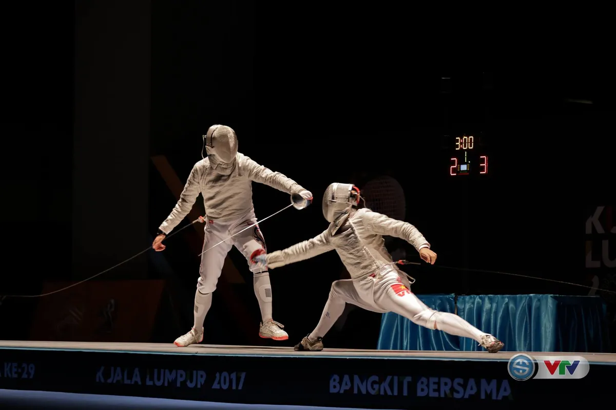 SEA Games 29: Thắng áp đảo đối thủ Thái Lan, Vũ Thành An giành HCV kiếm chém nam - Ảnh 3. SEA Games 29: Thắng áp đảo đối thủ Thái Lan, Vũ Thành An giành HCV kiếm chém nam - Ảnh 3.