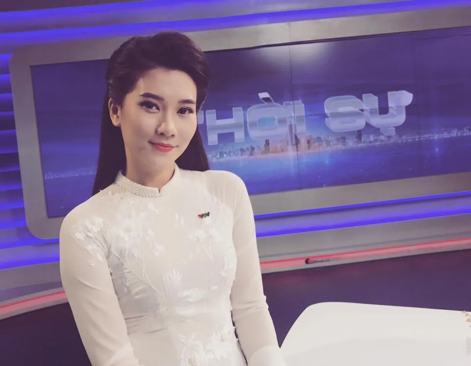 BTV Thời sự 19h gây sốt khi giống diễn viên Bảo Thanh như hai chị em - Ảnh 6. BTV Thời sự 19h gây sốt khi giống diễn viên Bảo Thanh như hai chị em - Ảnh 6.