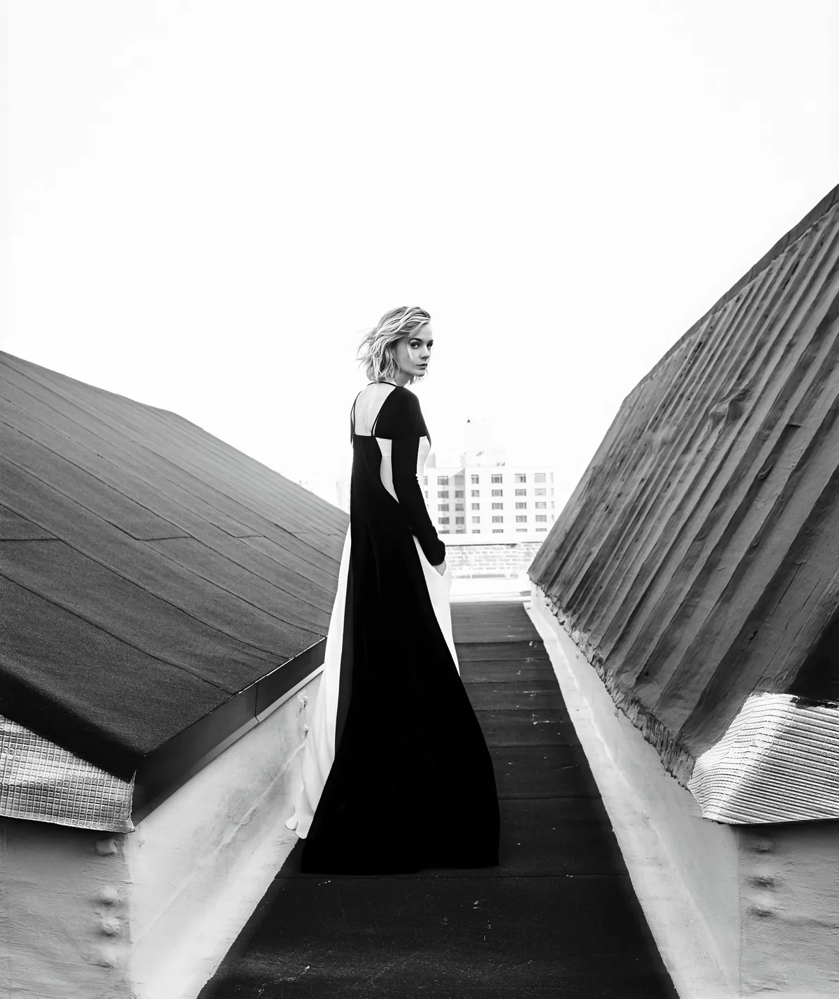 Carey Mulligan đẹp lộng lẫy trên Vogue 2018 - Ảnh 3.