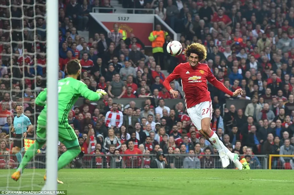 Lượt về v&ograve;ng b&aacute;n kết Europa League: Manchester United 1-1 Celta Vigo, Lyon 3-1 Ajax - Ảnh 1.