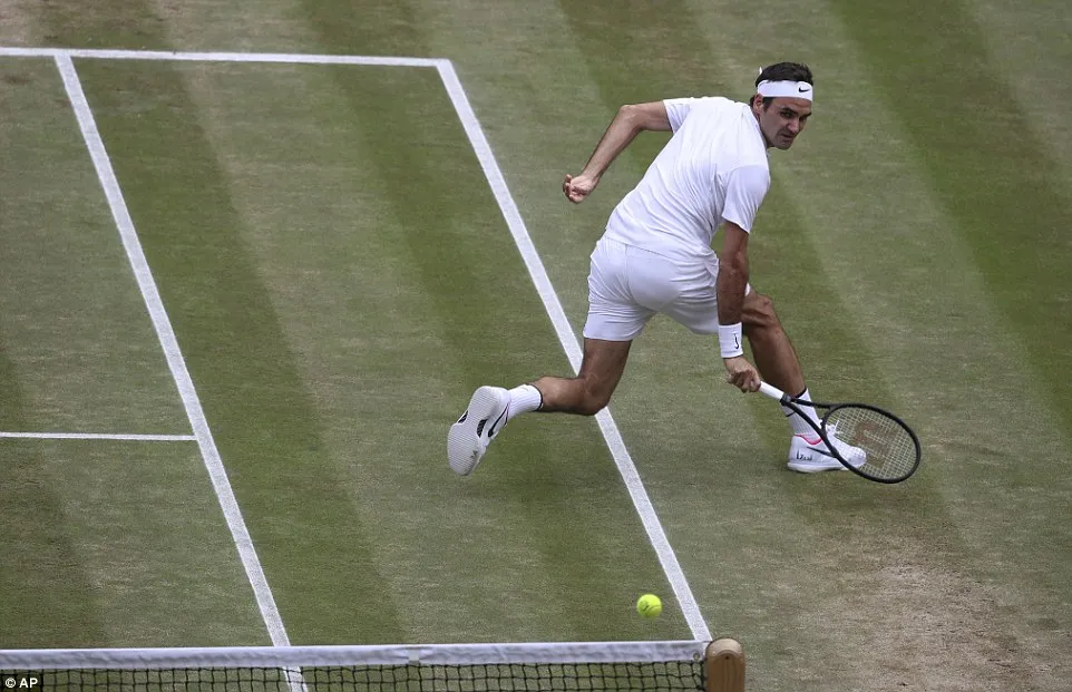 Ảnh: Những khoảnh khắc ấn tượng trong trận chung kết Wimbledon của Roger Federer - Ảnh 11.