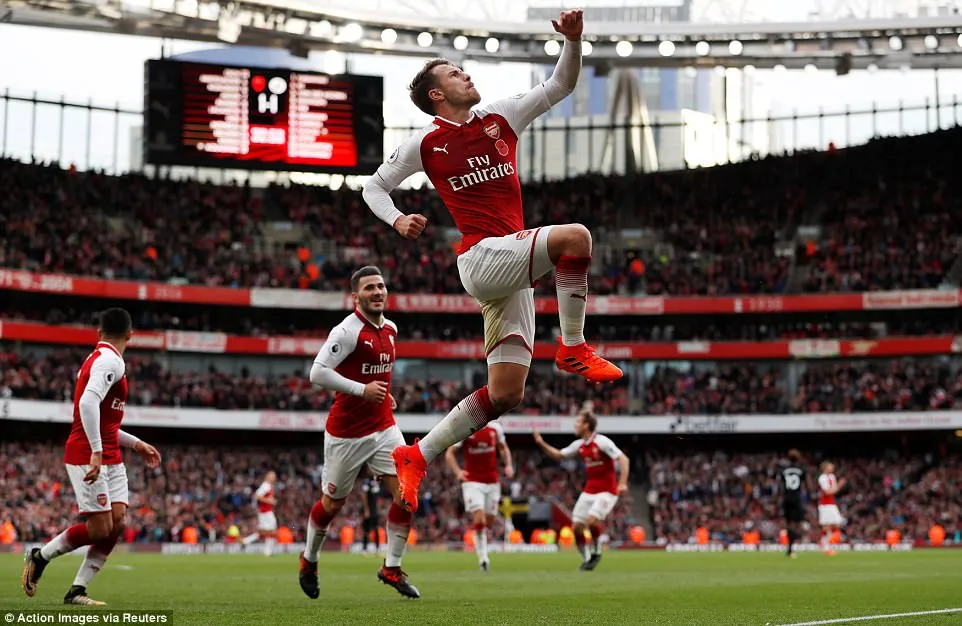Bảng xếp hạng Ngoại hạng Anh sau vòng 10: Man City vững ngôi đầu, MU bám đuổi quyết liệt - Ảnh 3. Bảng xếp hạng Ngoại hạng Anh sau vòng 10: Man City vững ngôi đầu, MU bám đuổi quyết liệt - Ảnh 3.