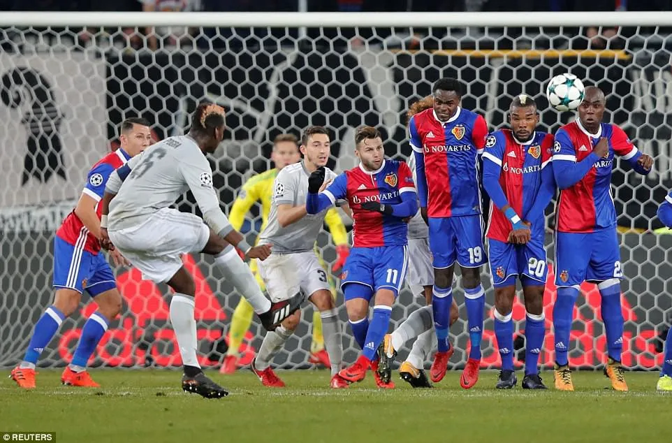 Kết quả bóng đá Champions League sáng ngày 23/11: Man Utd bại trận, PSG đại thắng - Ảnh 1. Kết quả bóng đá Champions League sáng ngày 23/11: Man Utd bại trận, PSG đại thắng - Ảnh 1.