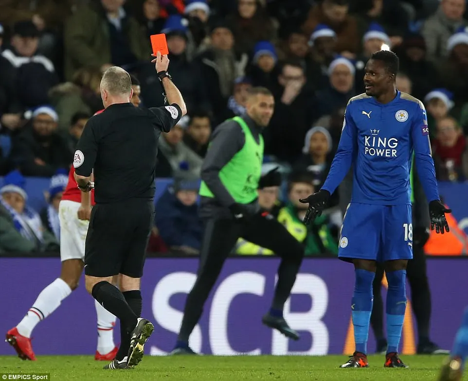Vòng 19 Ngoại hạng Anh, Leicester City 2-2 Man Utd: Mất điểm phút bù giờ - Ảnh 3. Vòng 19 Ngoại hạng Anh, Leicester City 2-2 Man Utd: Mất điểm phút bù giờ - Ảnh 3.