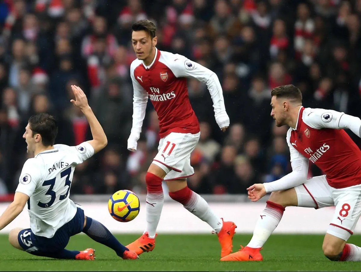 Chấm điểm derby London, Arsenal 2-0 Tottenham: Ozil điểm 9 - Ảnh 9. Chấm điểm derby London, Arsenal 2-0 Tottenham: Ozil điểm 9 - Ảnh 9.