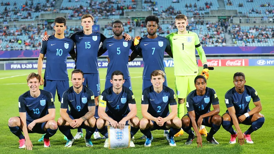 Đội h&igrave;nh ra s&acirc;n của ĐT U20 Anh