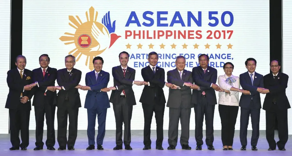 Khai mạc Hội nghị Bộ trưởng Ngoại giao ASEAN 50: Dự kiến thông qua dự thảo khung COC - Ảnh 1.