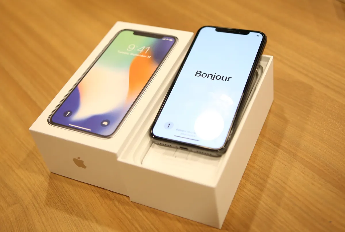 Apple lãi bao nhiêu với mỗi chiếc iPhone X? - Ảnh 2.