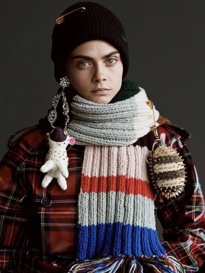 Cara Delevingne cá tính trong chiến dịch mới của Burberry - Ảnh 6.