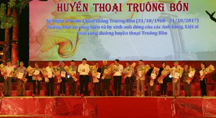 Lắng đọng chương trình nghệ thuật Huyền thoại Truông Bồn - Ảnh 1. Lắng đọng chương trình nghệ thuật Huyền thoại Truông Bồn - Ảnh 1.