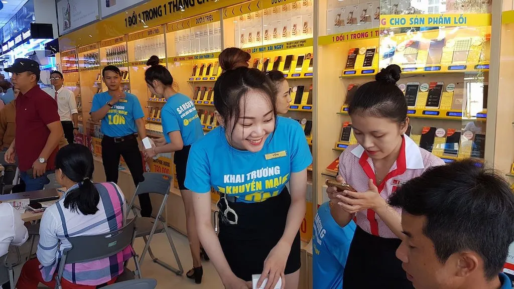 Điện máy Xanh sống khỏe nhờ nông thôn đang “thay da đổi thịt” - Ảnh 3. Điện máy Xanh sống khỏe nhờ nông thôn đang “thay da đổi thịt” - Ảnh 3.