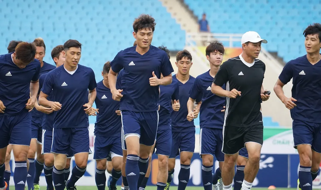 Buổi tập cuối của ĐT U22 Việt Nam và đội Các ngôi sao K.League - Ảnh 2. Buổi tập cuối của ĐT U22 Việt Nam và đội Các ngôi sao K.League - Ảnh 2.