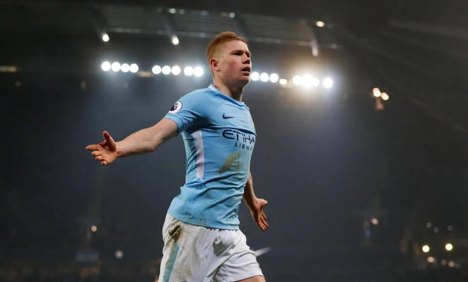 dua-man-city-bay-cao-de-bruyne-nhan-con-mua-tien dua-man-city-bay-cao-de-bruyne-nhan-con-mua-tien