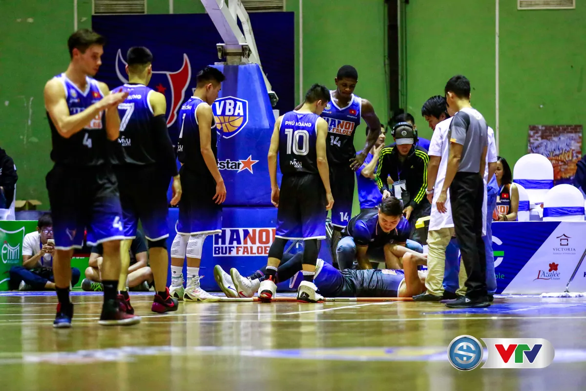 ẢNH: Chiến thắng nghẹt thở của Cantho Catfish trước Hanoi Buffaloes ngay trên sân khách - Ảnh 10. ẢNH: Chiến thắng nghẹt thở của Cantho Catfish trước Hanoi Buffaloes ngay trên sân khách - Ảnh 10.