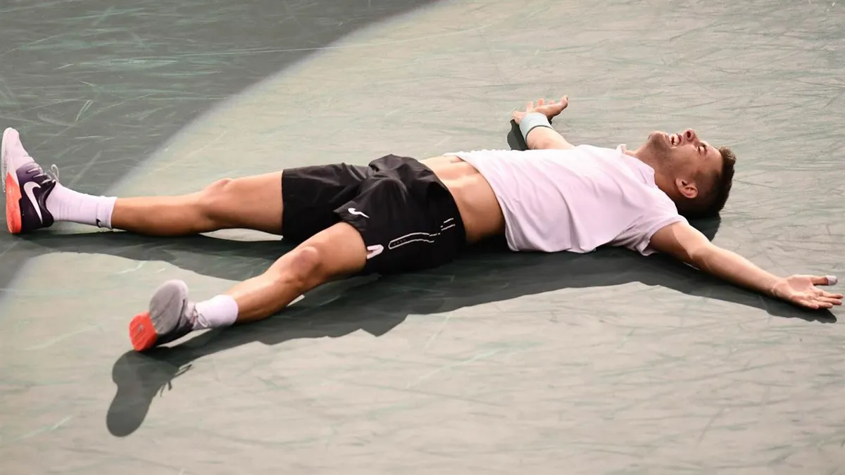 Bán kết Paris Masters 2017: Isner gây thất vọng, Jack Sock trước cơ hội tới ATP World Tour Finals - Ảnh 1.