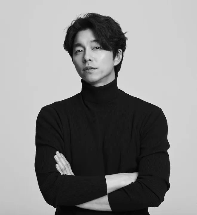 Khi Gong Yoo khoe vẻ lịch lãm - Ảnh 16.