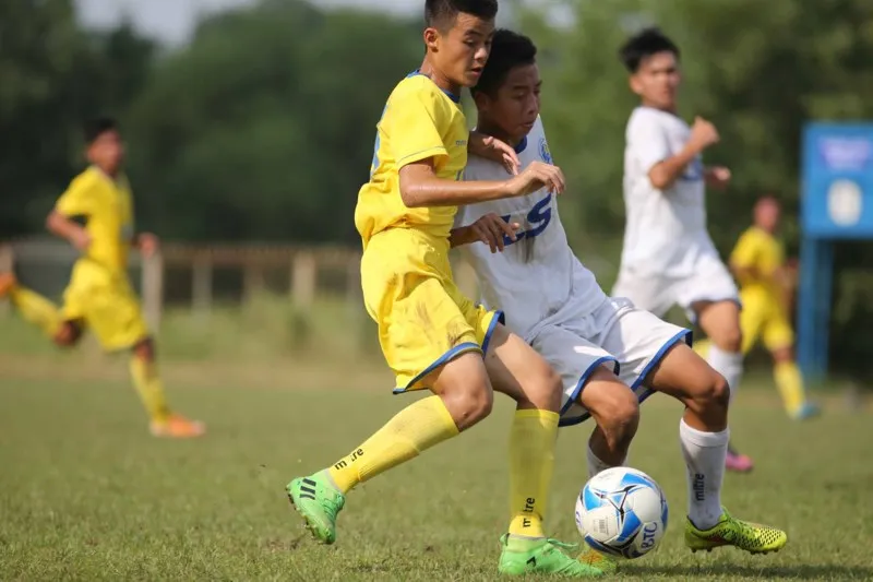 Giải U15 quốc gia 2017: U15 Tây Ninh và U15 SLNA dắt tay nhau đi tiếp, U15 HAGL thành cựu vô địch - Ảnh 1. Giải U15 quốc gia 2017: U15 Tây Ninh và U15 SLNA dắt tay nhau đi tiếp, U15 HAGL thành cựu vô địch - Ảnh 1.