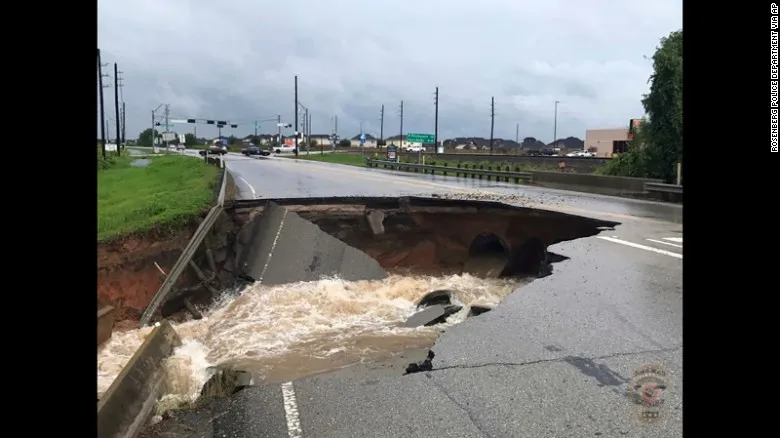 Bang Texas, Mỹ hoang tàn sau siêu bão Harvey - Ảnh 24.