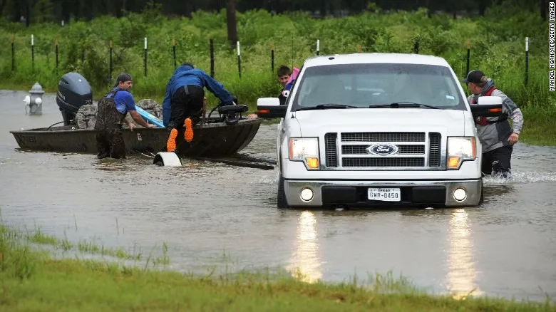 Bang Texas, Mỹ hoang tàn sau siêu bão Harvey - Ảnh 2.