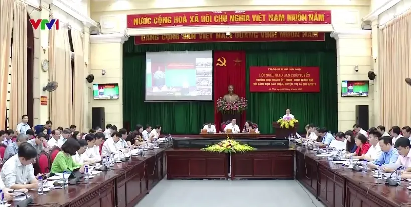 Hà Nội giao ban trực tuyến: Nóng vấn đề cấp sổ đỏ và trật tự đô thị - Ảnh 1.