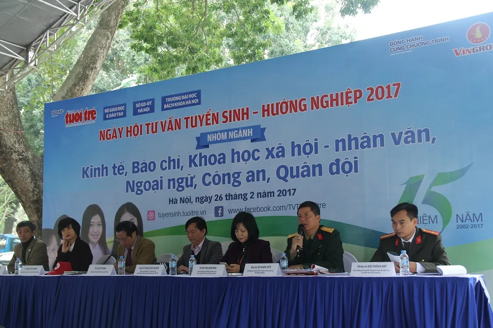 Nô nức ngày hội tư vấn tuyển sinh 2017 lớn nhất khu vực phía Bắc - Ảnh 8.