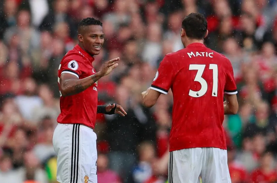 ĐIỂM NHẤN M.U 4-0 Everton: Kh&ocirc;ng Pogba, Matic c&acirc;n team. Lukaku kh&ocirc;ng thể ngừng ghi b&agrave;n - Ảnh 1.