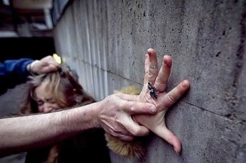 Giải mã bí mật nỗi đau đông cứng ở nạn nhân bị xâm hại - Ảnh 2.