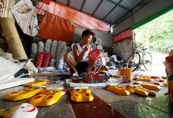 L&agrave;m đ&egrave;n lồng, đ&egrave;n &ocirc;ng sao, đ&egrave;n k&eacute;o qu&acirc;n, mặt nạ... m&ugrave;a Trung thu - Ảnh 9.