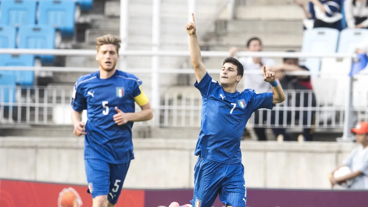 Kết quả tứ kết FIFA U20 thế giới 2017: U20 Italia vượt qua U20 Zambia chỉ với 10 người - Ảnh 4. Kết quả tứ kết FIFA U20 thế giới 2017: U20 Italia vượt qua U20 Zambia chỉ với 10 người - Ảnh 4.