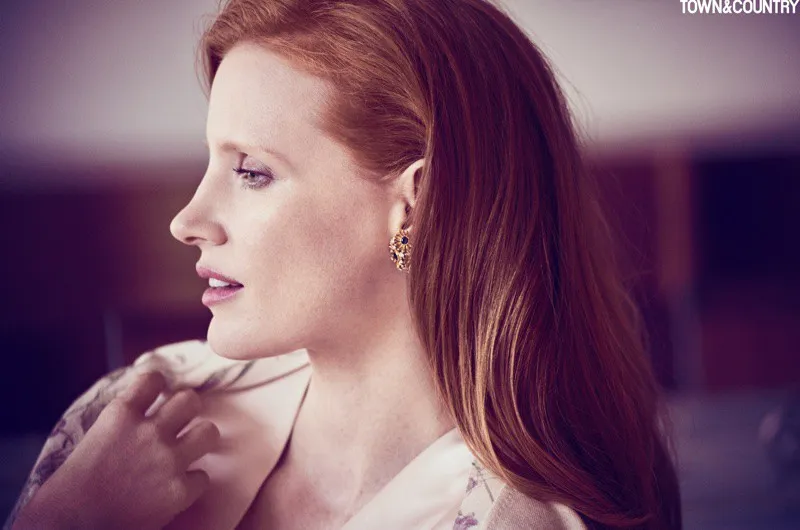 Jessica Chastain đẹp mê hồn trên Town & Country  - Ảnh 3.