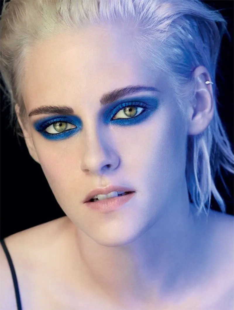 Kristen Stewart mắt xanh, tóc trắng trong chiến dịch mới của Chanel - Ảnh 4.