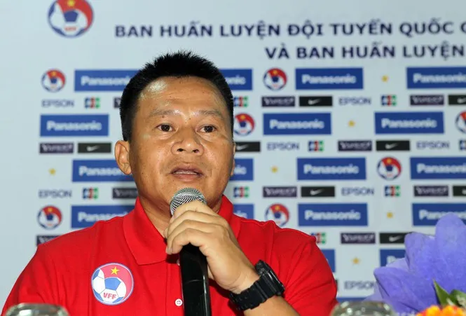 CLB TP Hồ Chí Minh sa thải HLV Alain Fiard - Ảnh 1. CLB TP Hồ Chí Minh sa thải HLV Alain Fiard - Ảnh 1.