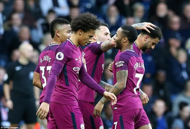 Bảng xếp hạng Ngoại hạng Anh sau vòng 10: Man City vững ngôi đầu, MU bám đuổi quyết liệt - Ảnh 2. Bảng xếp hạng Ngoại hạng Anh sau vòng 10: Man City vững ngôi đầu, MU bám đuổi quyết liệt - Ảnh 2.