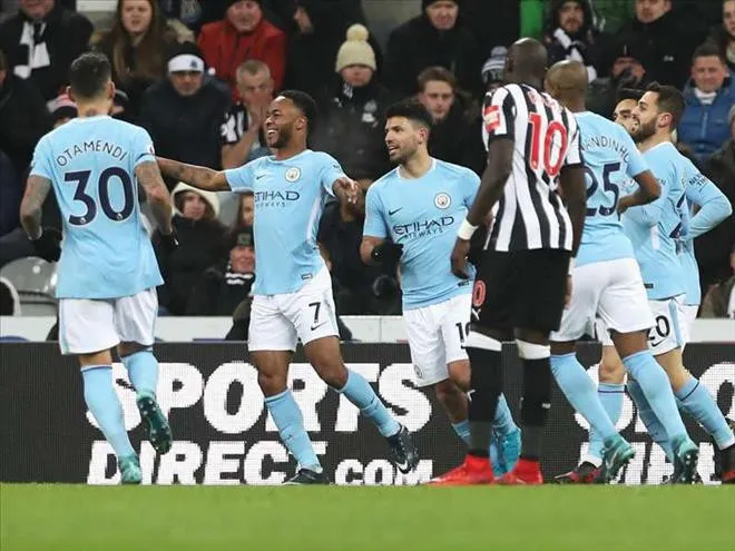 Kết quả, BXH Ngoại hạng Anh sau vòng 20: Man City nối dài kỷ lục, MU hoà thất vọng - Ảnh 1. Kết quả, BXH Ngoại hạng Anh sau vòng 20: Man City nối dài kỷ lục, MU hoà thất vọng - Ảnh 1.