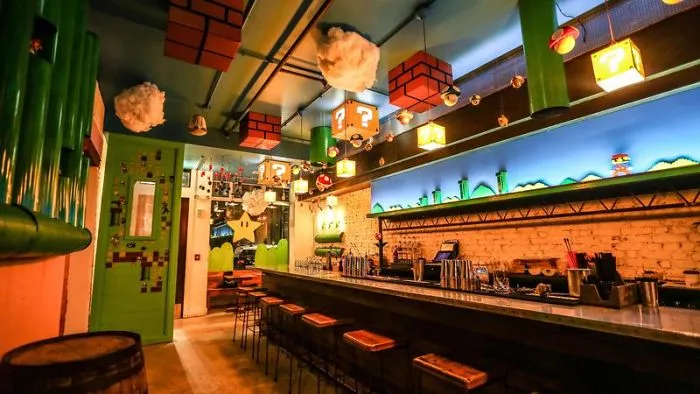 Các fan của Mario chắc chắn sẽ phát cuồng với quán bar cực độc này - Ảnh 3. Các fan của Mario chắc chắn sẽ phát cuồng với quán bar cực độc này - Ảnh 3.