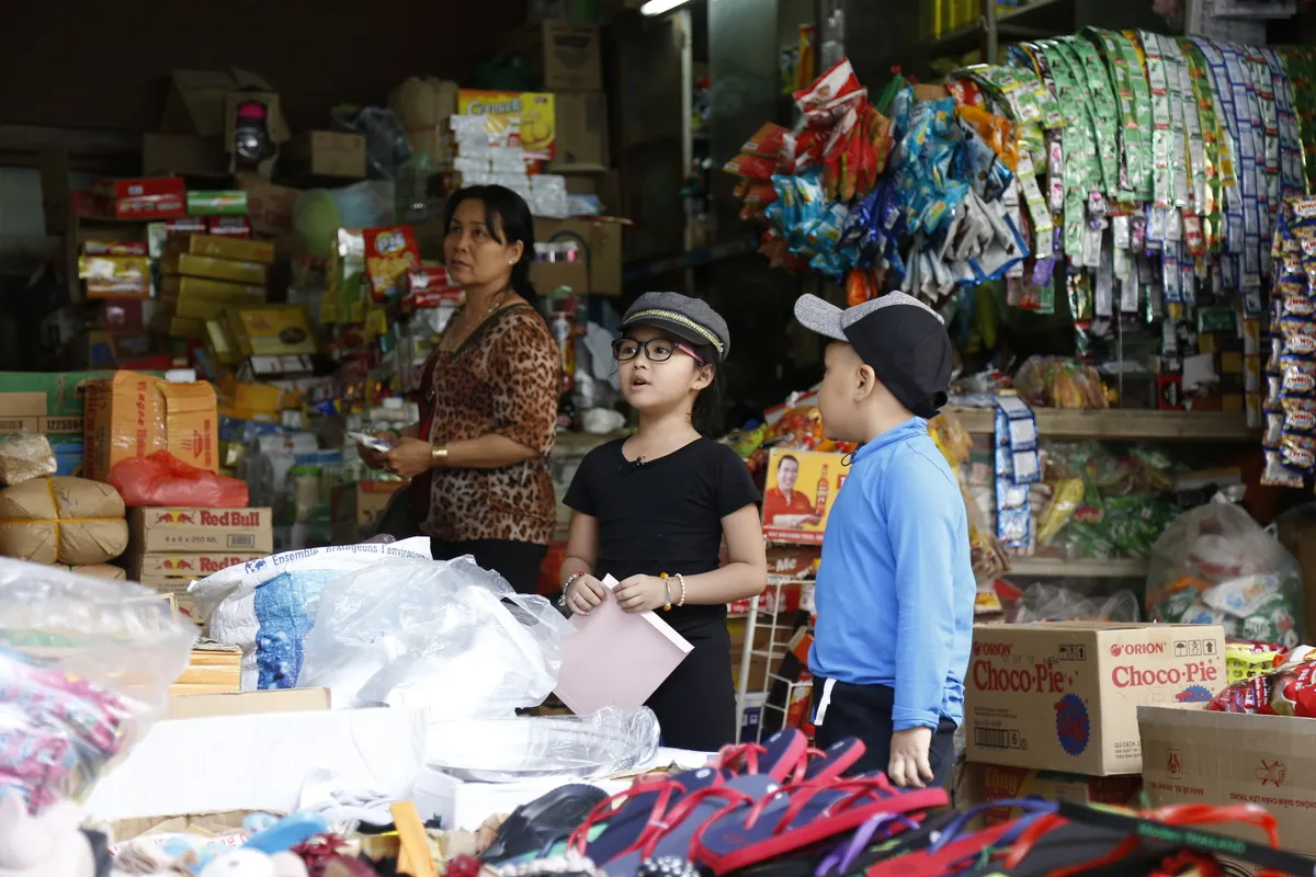 Bố ơi! Mình đi đâu thế? - Tập 6: Kitty khóc thét, Xì Trum sợ không có nhà vệ sinh trong rừng sâu - Ảnh 24.