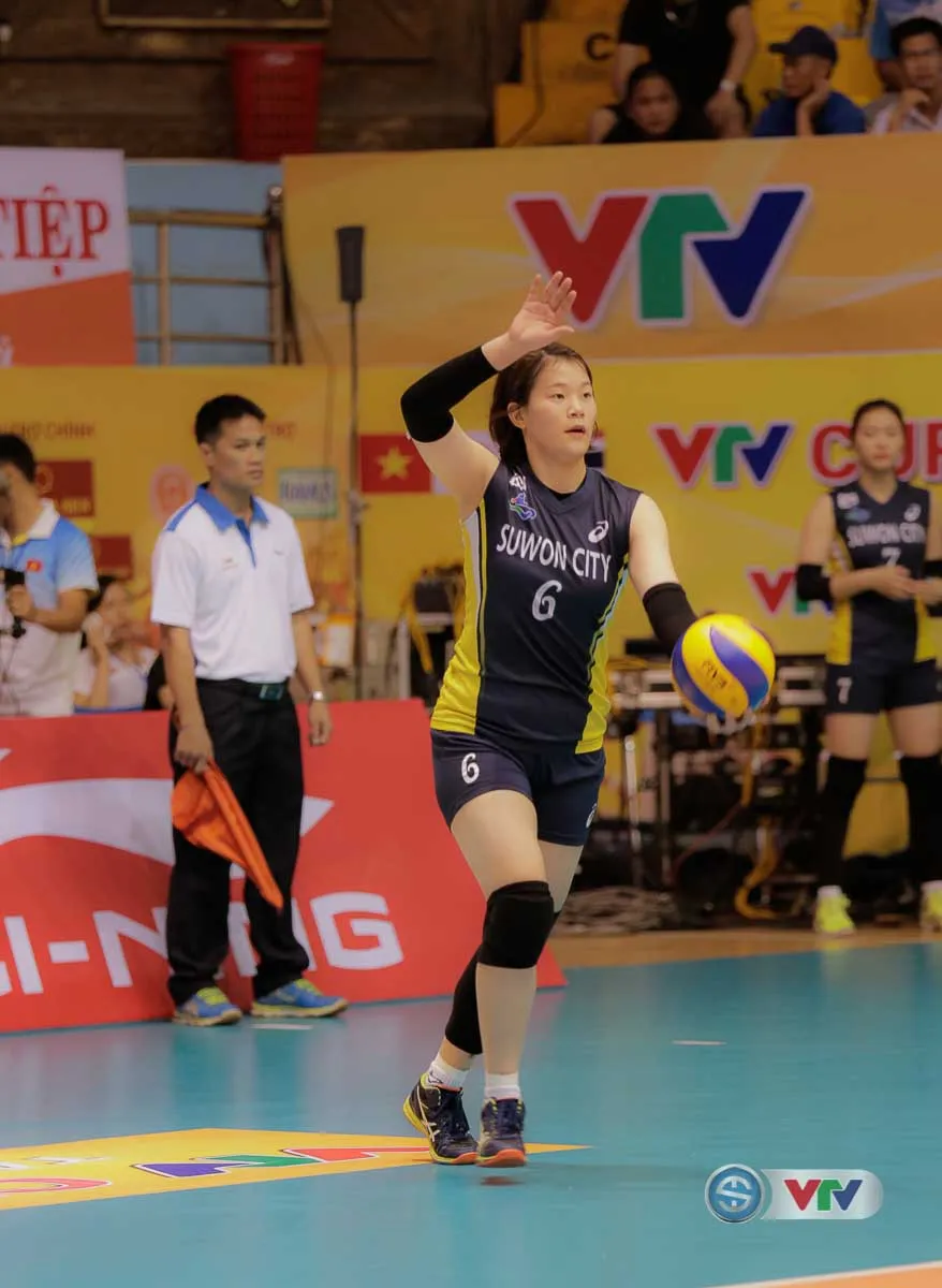 VTV Cup Tôn Hoa Sen 2017: Những bóng hồng vạn người mê trên sân đấu VTV Cup - Ảnh 10.