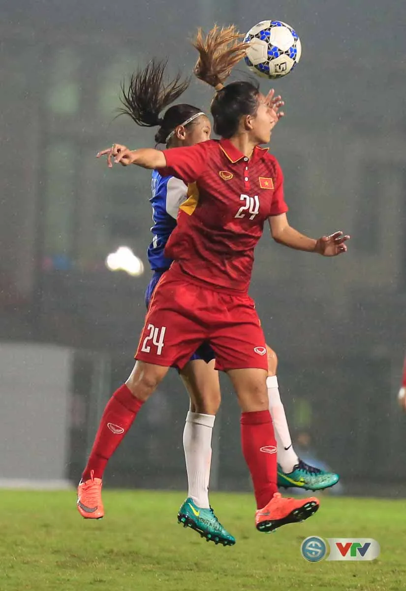 Ảnh: Thắng Singapore 8-0, ĐT nữ Việt Nam vươn lên đầu bảng - Ảnh 8. Ảnh: Thắng Singapore 8-0, ĐT nữ Việt Nam vươn lên đầu bảng - Ảnh 8.