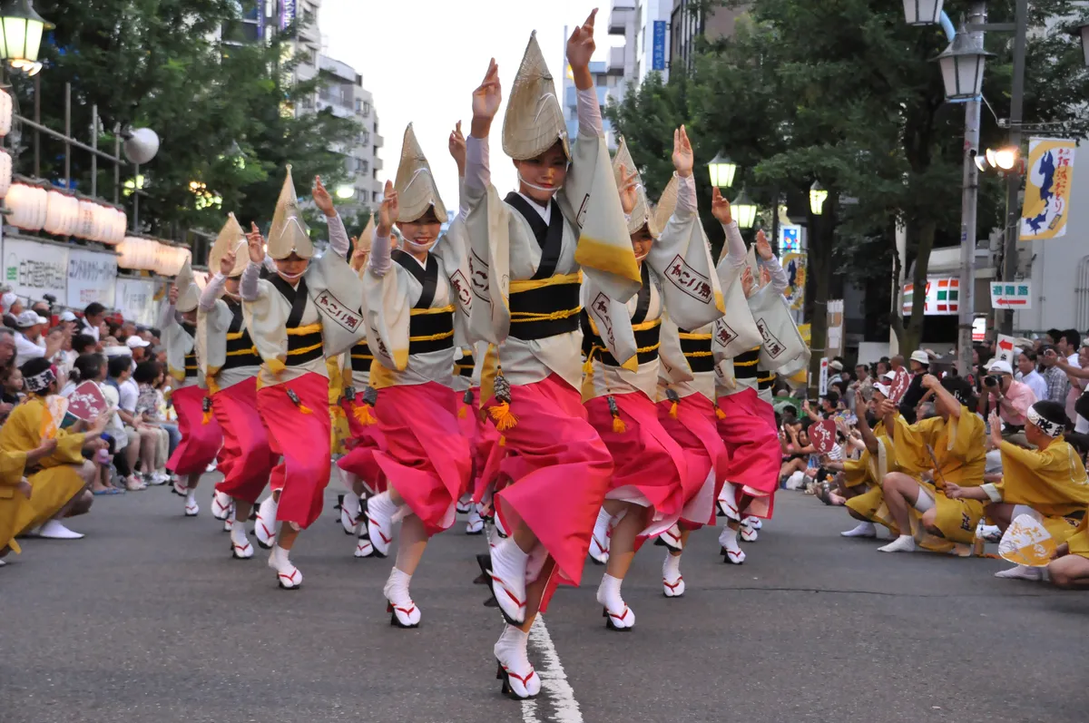 Lễ hội múa Awa Odori tại Nhật Bản thu hút hơn 1 triệu người - Ảnh 2.