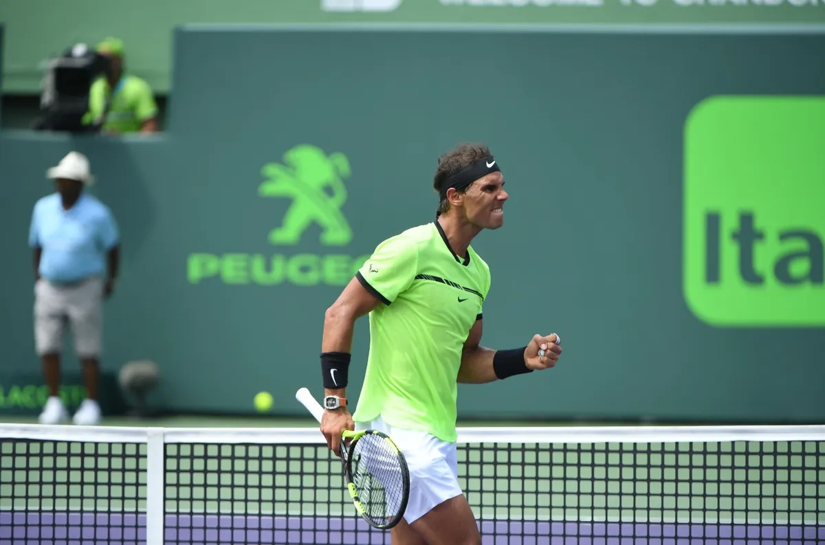 Ảnh: Roger Federer đánh bại Nadal để giành ngôi vô địch Miami mở rộng 2017 - Ảnh 9. Ảnh: Roger Federer đánh bại Nadal để giành ngôi vô địch Miami mở rộng 2017 - Ảnh 9.