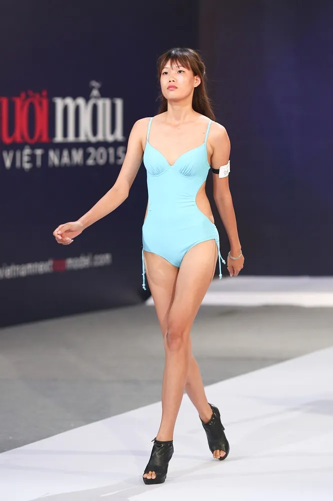 Trở lại Vietnams Next Top Model 2017, Nguyễn Hợp đòi nợ ngôi quán quân - Ảnh 2.