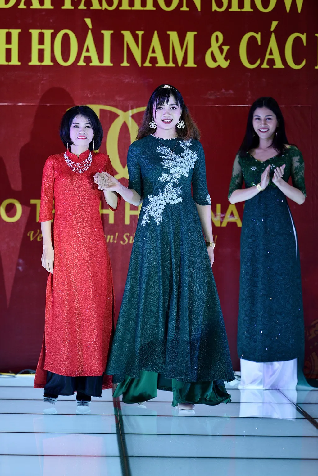 Áo Dài Fashion Show - Mỗi thiết kế là một câu chuyện - Ảnh 2.