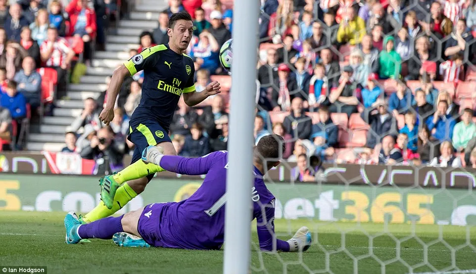 Vòng 37 giải Ngoại Hạng Anh: Stoke City 1-4 Arsenal, Pháo Thủ mơ về Top 4 - Ảnh 3. Vòng 37 giải Ngoại Hạng Anh: Stoke City 1-4 Arsenal, Pháo Thủ mơ về Top 4 - Ảnh 3.