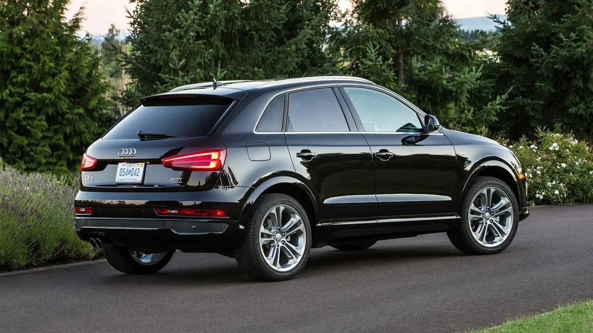 Top 10 xế sang gi&aacute; 700 triệu đồng đ&aacute;ng mơ ước - Ảnh 2.