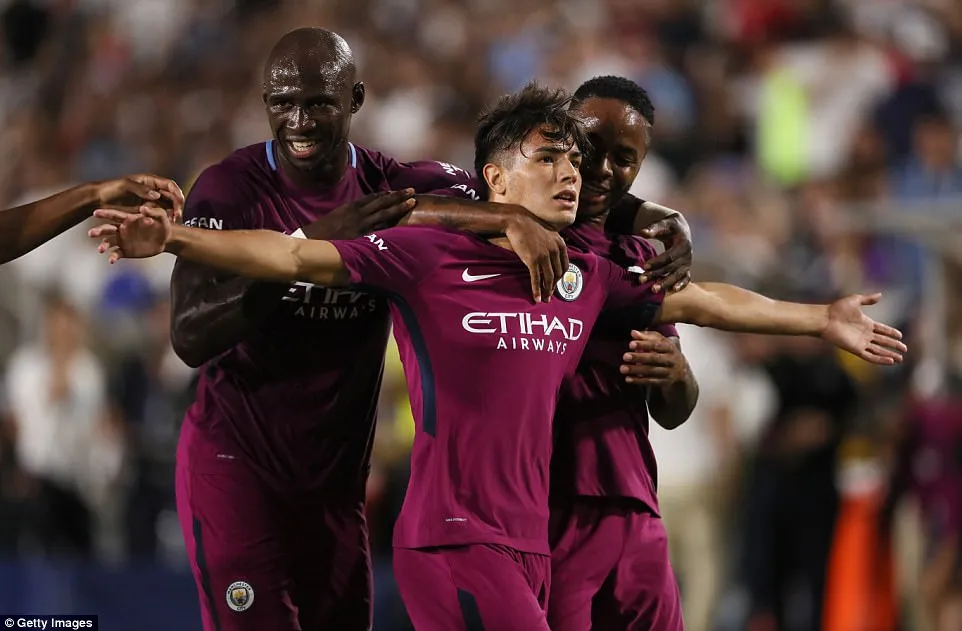 Real xếp bét bảng, Barca dẫn đầu ICC 2017 - Ảnh 5.