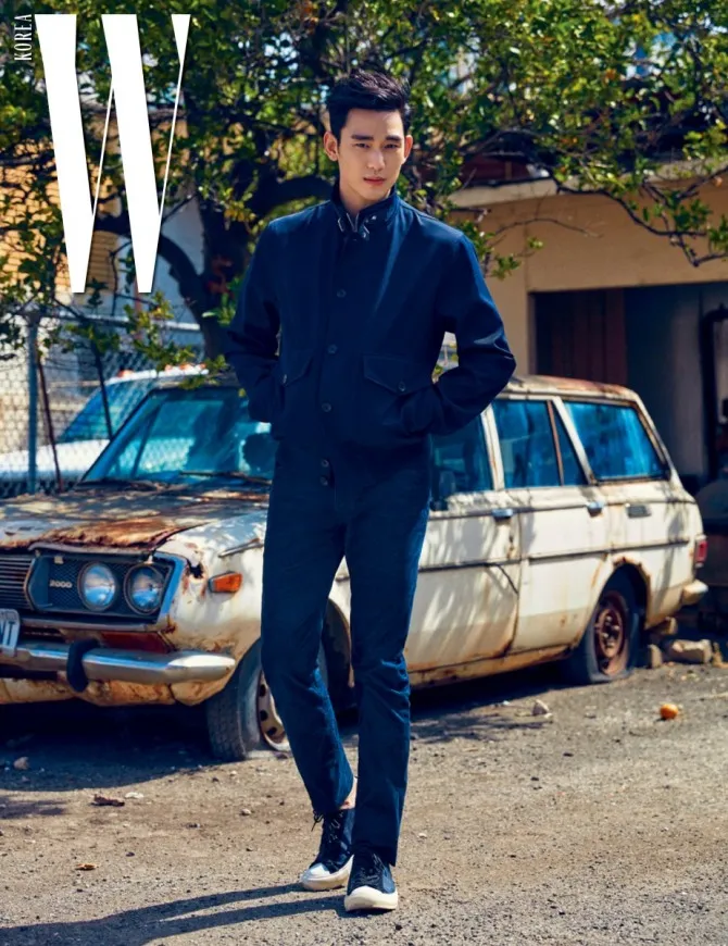 Kim Soo Hyun đầy chất nghệ trong loạt ảnh mới - Ảnh 4.