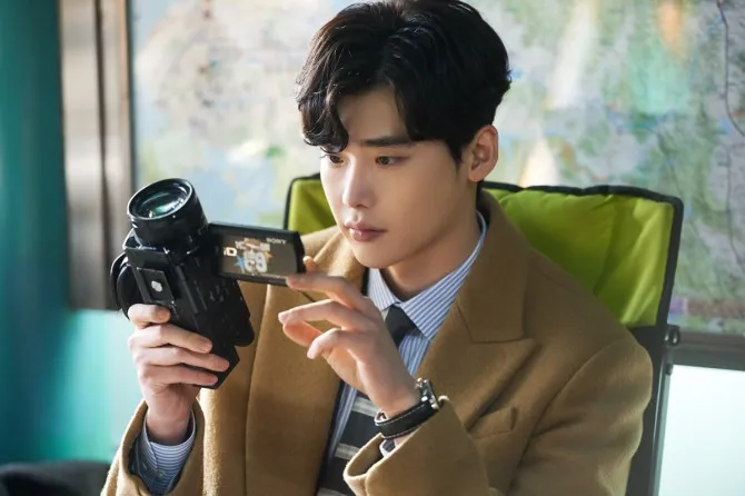 Rụng tim với hình ảnh lung linh của Lee Jong Suk ở hậu trường Khi nàng say giấc - Ảnh 6.