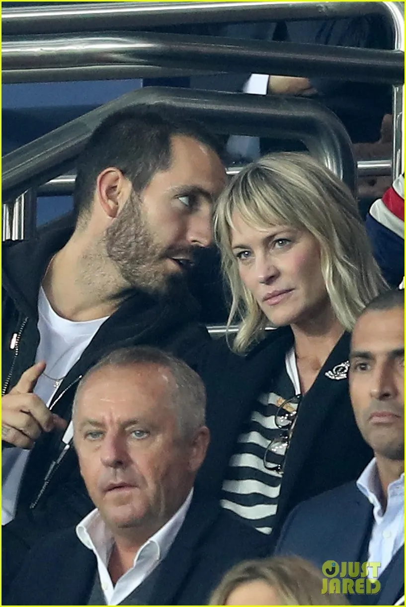 Robin Wright đ&atilde; c&oacute; người đ&agrave;n &ocirc;ng mới! - Ảnh 1.