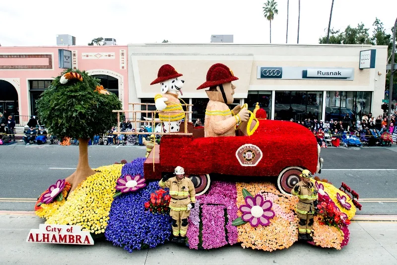 Lễ diễu hành hoa hồng tại bang California, Mỹ - Ảnh 7.